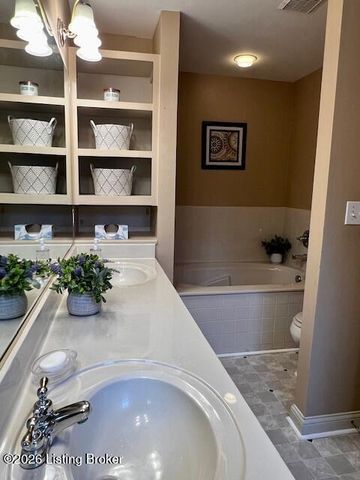 5103 Amber Hill Pl, Louisville, KY 40241