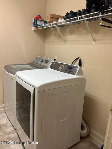 5103 Amber Hill Pl, Louisville, KY 40241