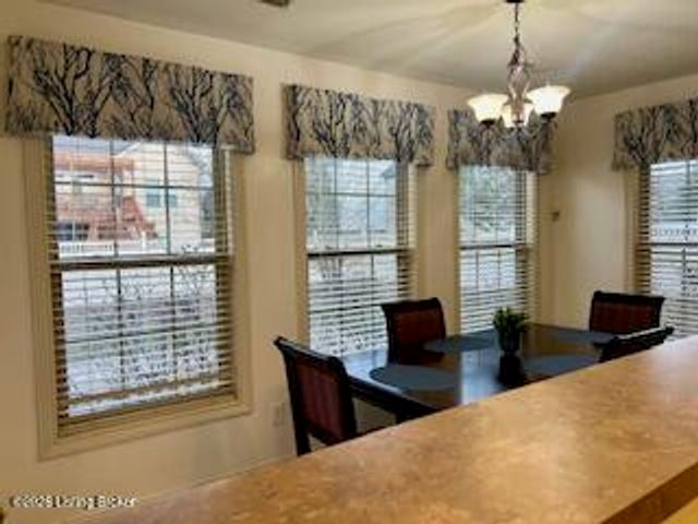 5103 Amber Hill Pl, Louisville, KY 40241