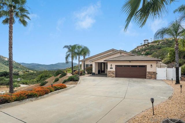 408 Alta Lane, El Cajon, CA 92021