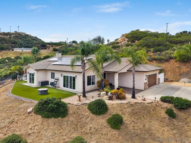 408 Alta Lane, El Cajon, CA 92021