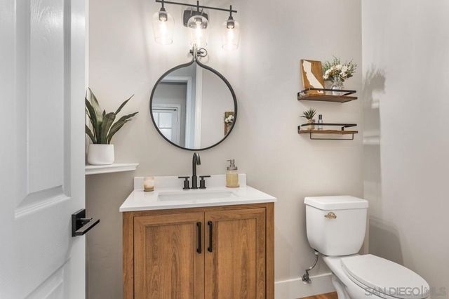 408 Alta Lane, El Cajon, CA 92021