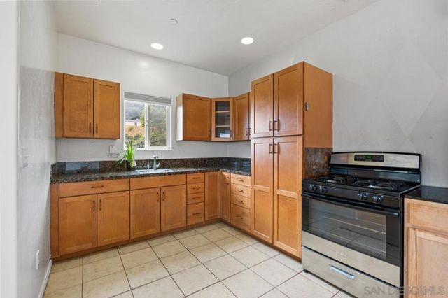 408 Alta Lane, El Cajon, CA 92021