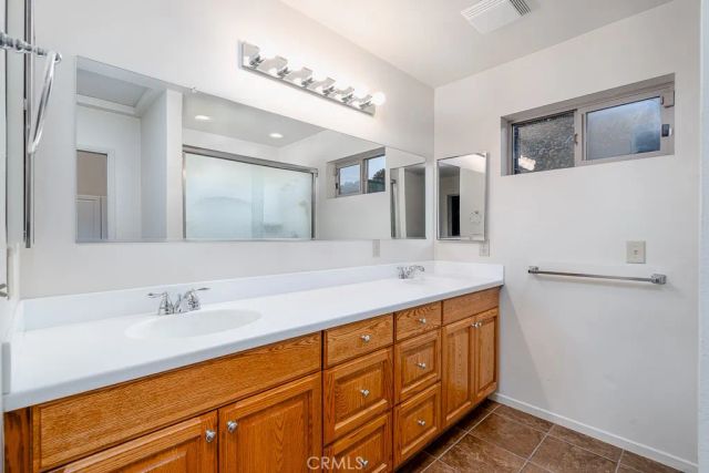 1329 Hickory Drive, Hemet, CA 92545