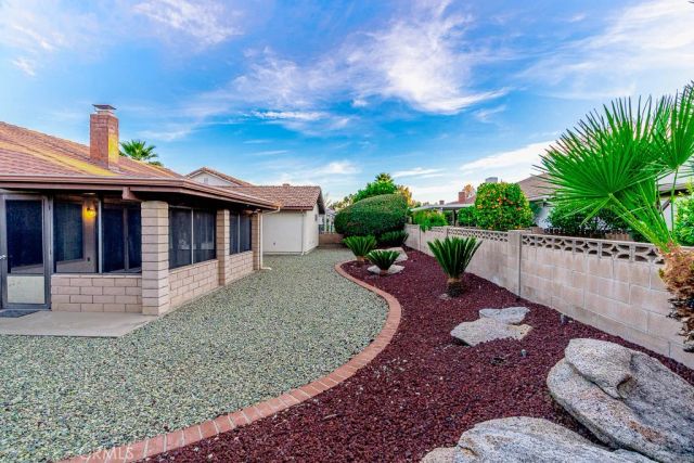 1329 Hickory Drive, Hemet, CA 92545