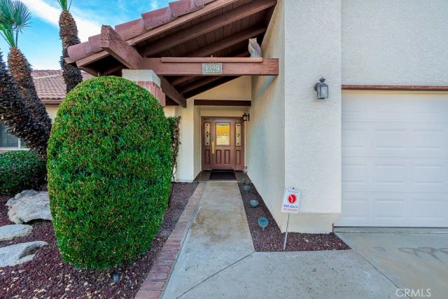 1329 Hickory Drive, Hemet, CA 92545