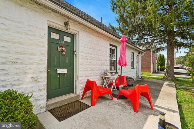 214-216 BEECH RD, Wallingford, PA 19086