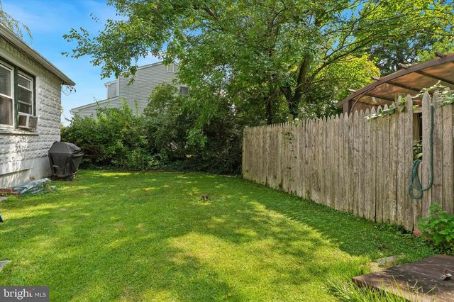 214-216 BEECH RD, Wallingford, PA 19086