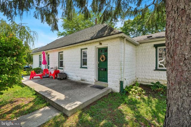 214-216 BEECH RD, Wallingford, PA 19086