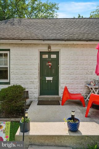 214-216 BEECH RD, Wallingford, PA 19086