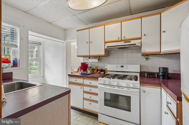 214-216 BEECH RD, Wallingford, PA 19086