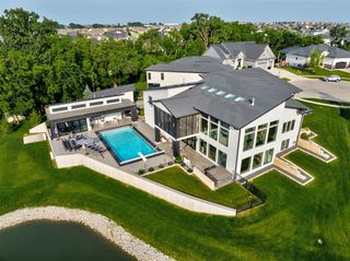 960 NE Fox Valley Court, Waukee, IA 50263