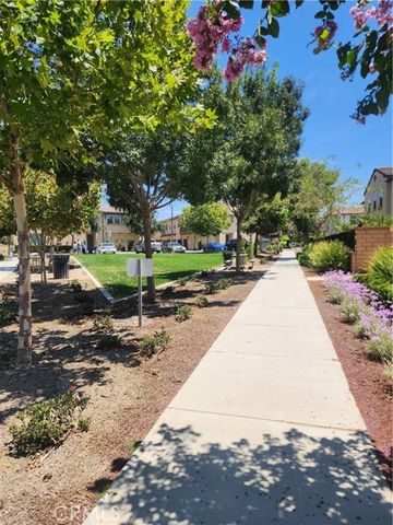 3287 E Wild Horse Privado 13, Ontario, CA 91762