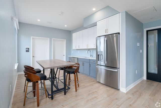 500 Talbot Ave 102, Boston, MA 02124