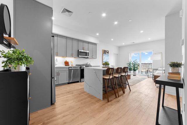 500 Talbot Ave 102, Boston, MA 02124