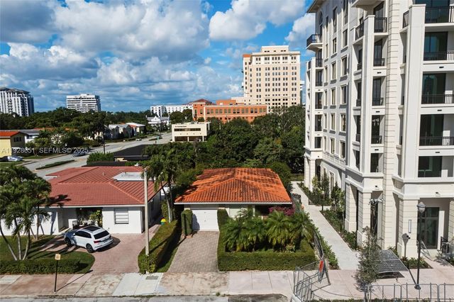 345 Malaga Ave, Coral Gables, FL 33134