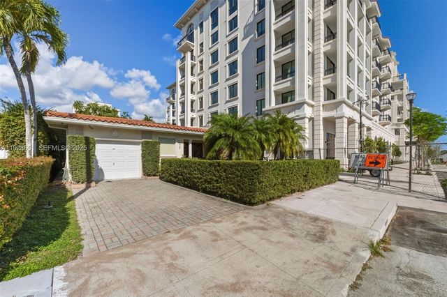 345 Malaga Ave, Coral Gables, FL 33134