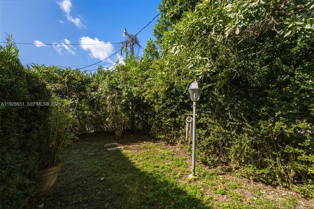 345 Malaga Ave, Coral Gables, FL 33134