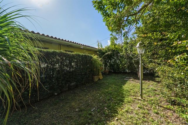 345 Malaga Ave, Coral Gables, FL 33134