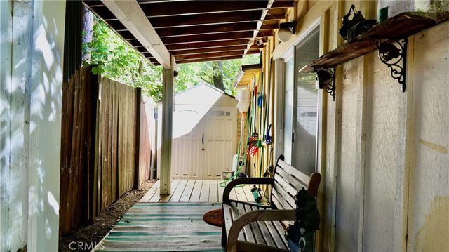 22911 Redwood, Crestline, CA 92325