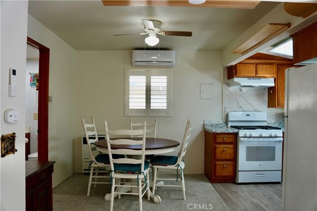22911 Redwood, Crestline, CA 92325
