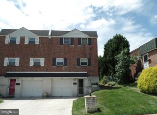 1010 STRAHLE ST, Philadelphia, PA 19111