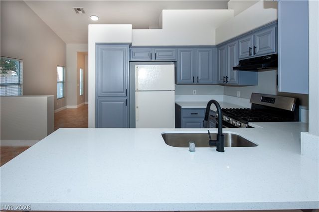 921 English Heather Drive, Las Vegas, NV 89123