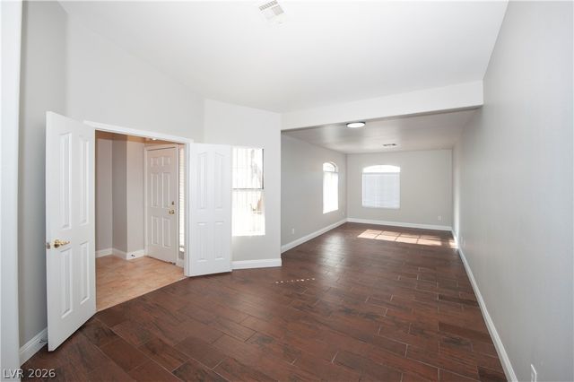 921 English Heather Drive, Las Vegas, NV 89123