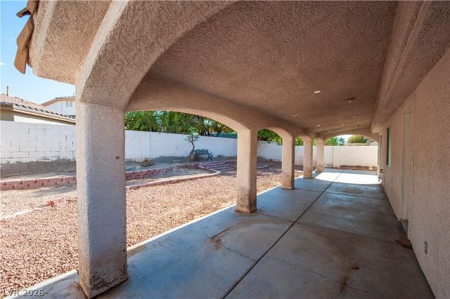921 English Heather Drive, Las Vegas, NV 89123