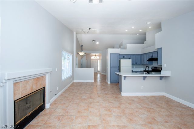 921 English Heather Drive, Las Vegas, NV 89123