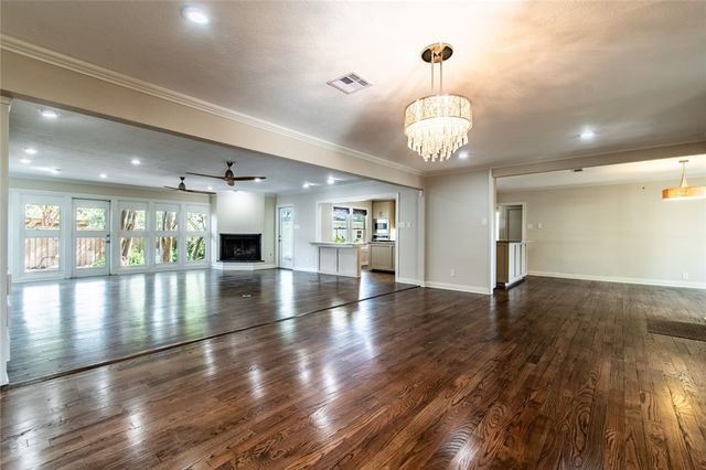155 Santa Barbara St, Corpus Christi, TX 78411