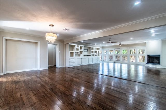 155 Santa Barbara St, Corpus Christi, TX 78411