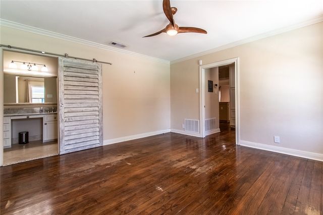 155 Santa Barbara St, Corpus Christi, TX 78411
