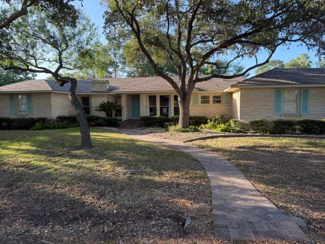 155 Santa Barbara St, Corpus Christi, TX 78411
