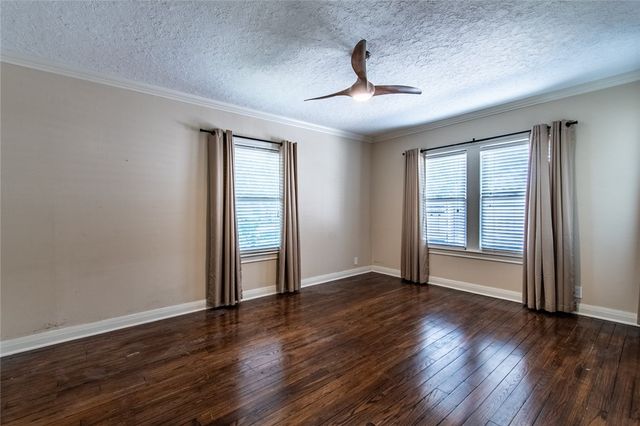 155 Santa Barbara St, Corpus Christi, TX 78411