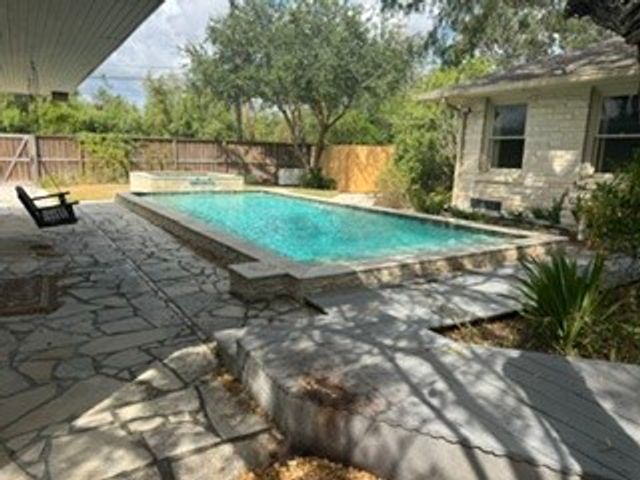 155 Santa Barbara St, Corpus Christi, TX 78411