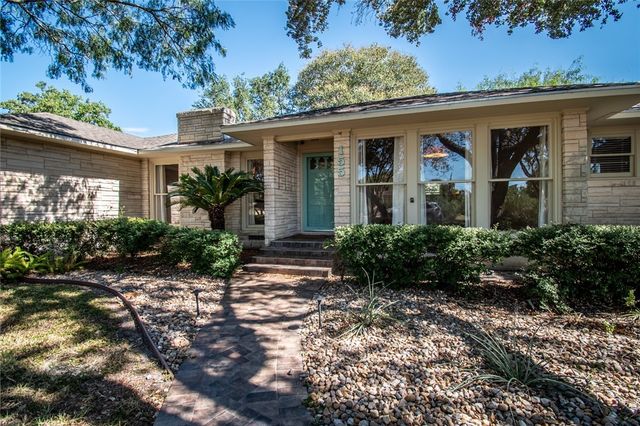 155 Santa Barbara St, Corpus Christi, TX 78411