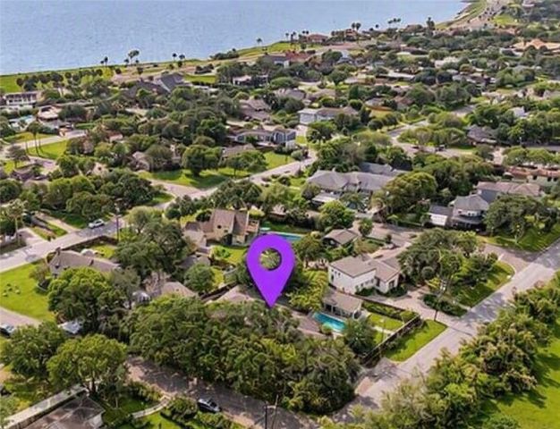 155 Santa Barbara St, Corpus Christi, TX 78411