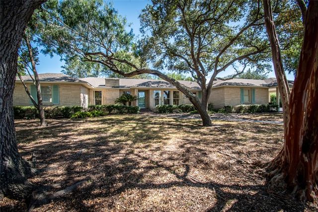 155 Santa Barbara St, Corpus Christi, TX 78411