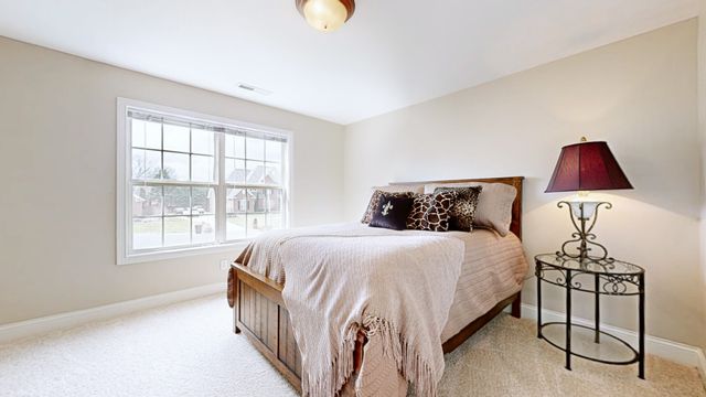 1912 Nightwalk Ct, Murfreesboro, TN 37130