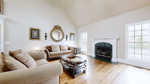 1912 Nightwalk Ct, Murfreesboro, TN 37130