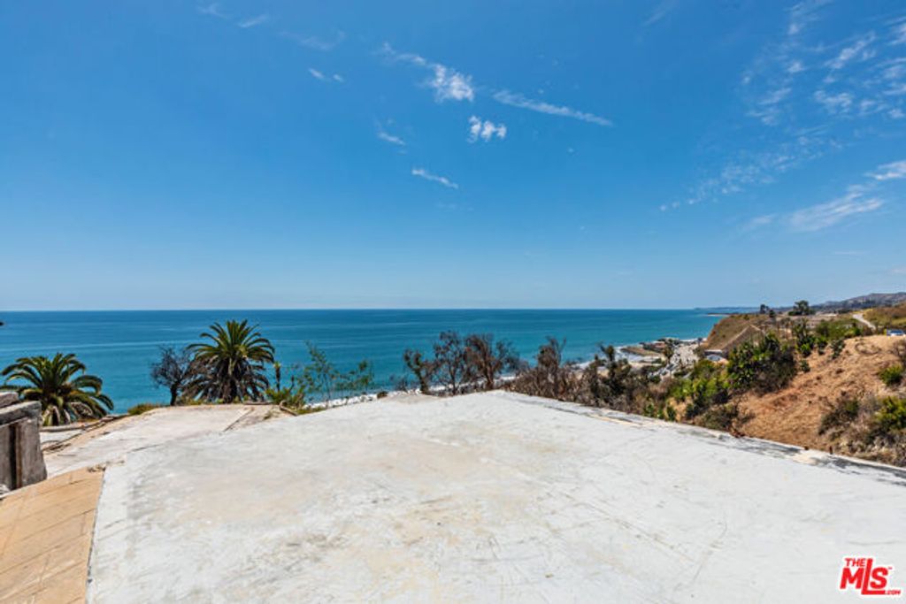 21470 Rambla Vista, Malibu, CA 90265