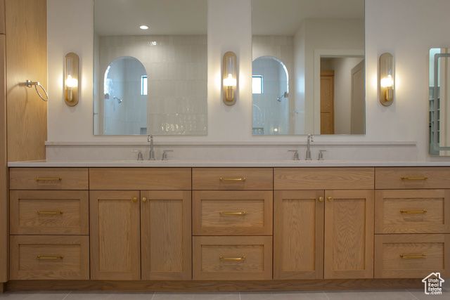 668 E CHLOE LN, Washington, UT 84780