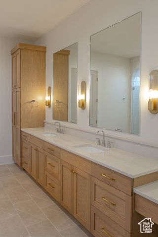 668 E CHLOE LN, Washington, UT 84780