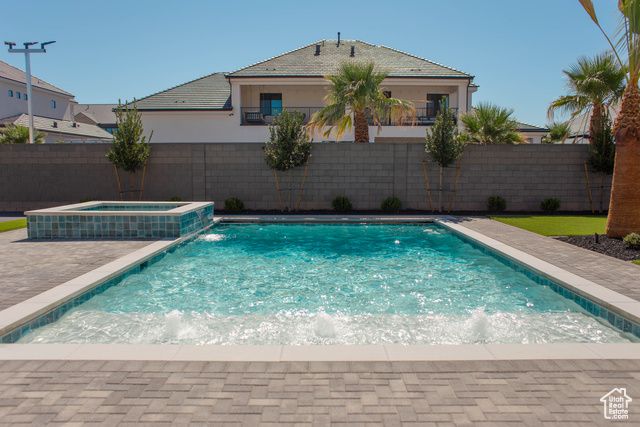 668 E CHLOE LN, Washington, UT 84780