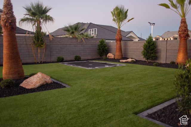 668 E CHLOE LN, Washington, UT 84780