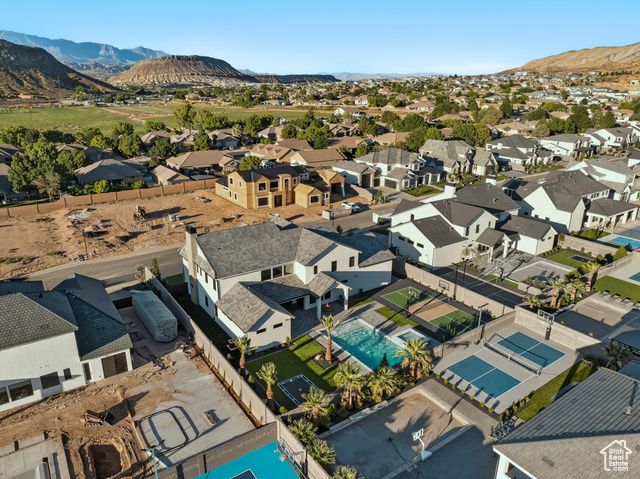 668 E CHLOE LN, Washington, UT 84780