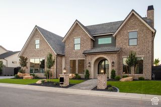 668 E CHLOE LN, Washington, UT 84780