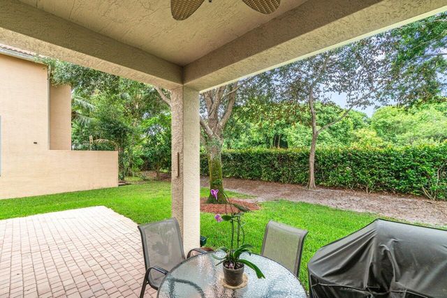 7890 Jewelwood Drive, Boynton Beach, FL 33437