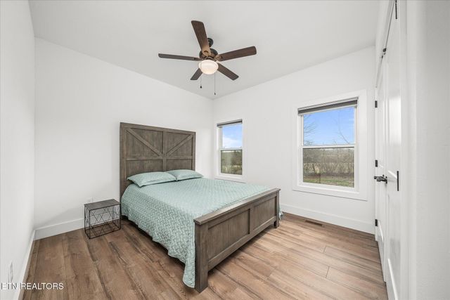 138 Perry Creek Drive, Crossville, TN 38572